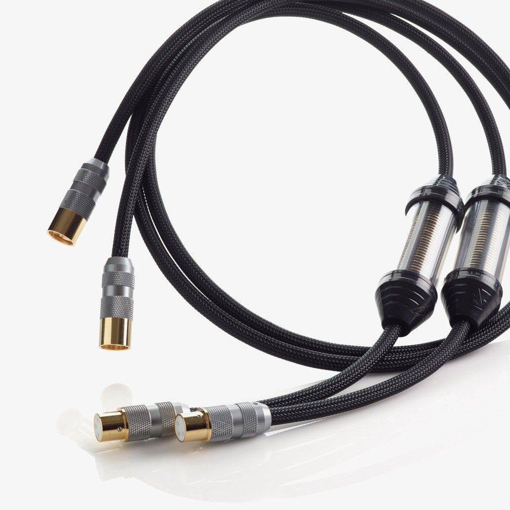 ALPHA v2 XLR 인터케이블